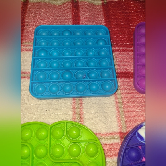 =^10 Shape Pop its fidgets - Picture 11 of 12